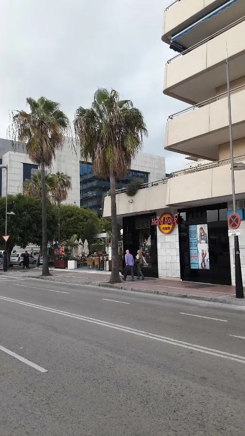 Luxury Apartments In Puerto Banus Μαρμπέλλα 0*,